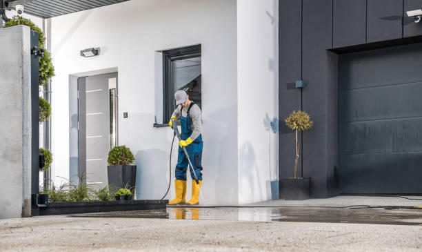 Best Pool Deck Cleaning  in Fern Park, FL